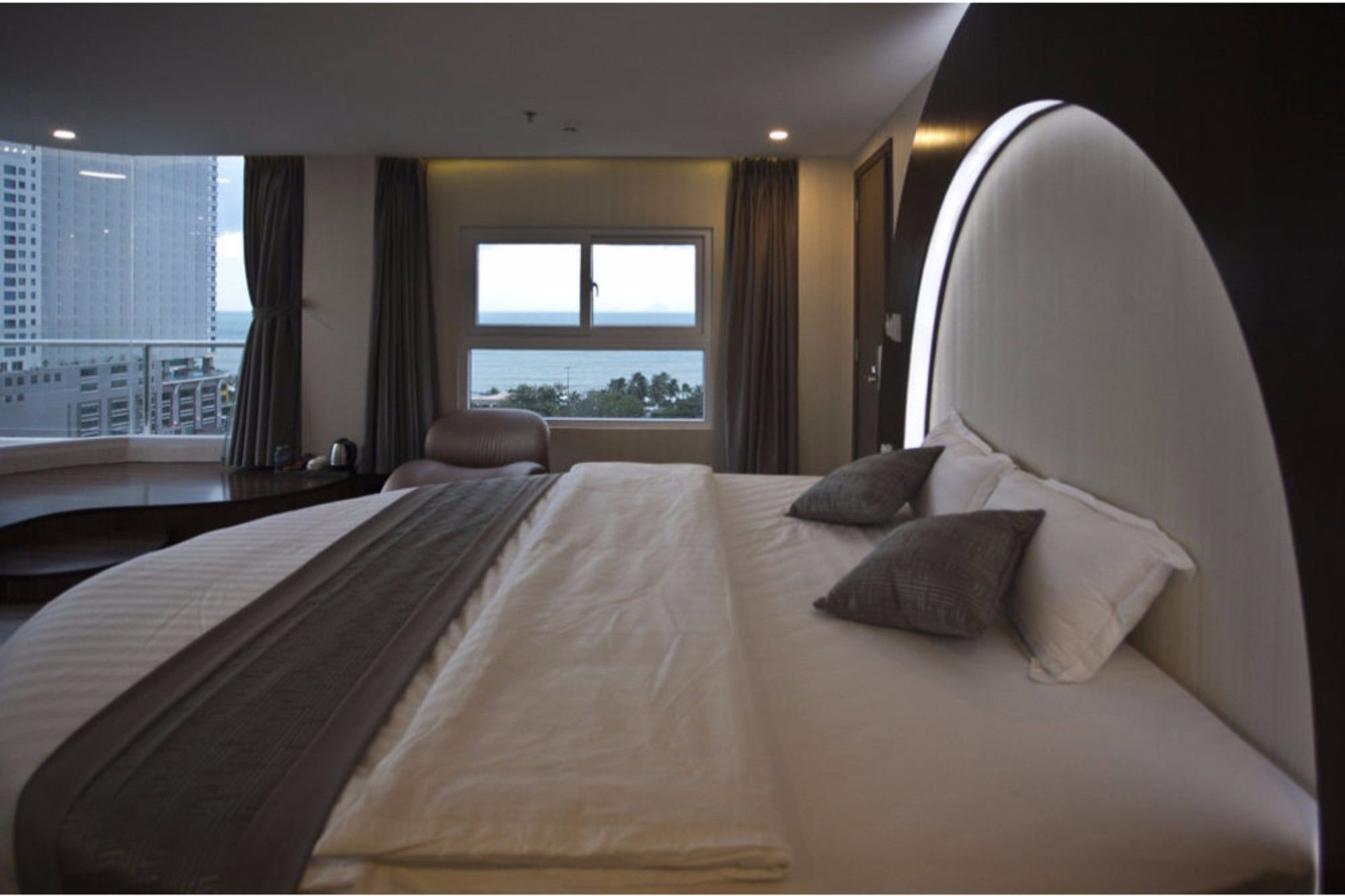 New Sun Hotel Να Τρανγκ Εξωτερικό φωτογραφία